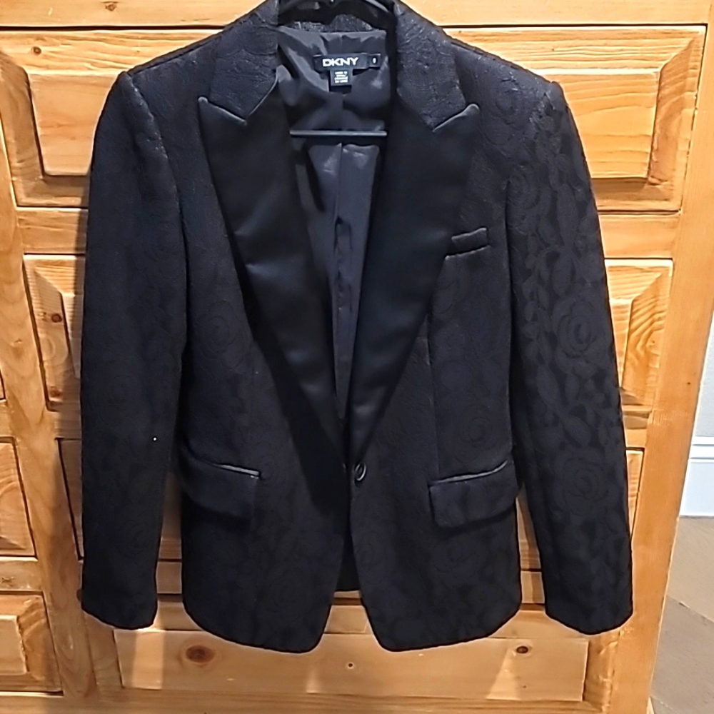 NWT DKNY Floral Lace Blazer